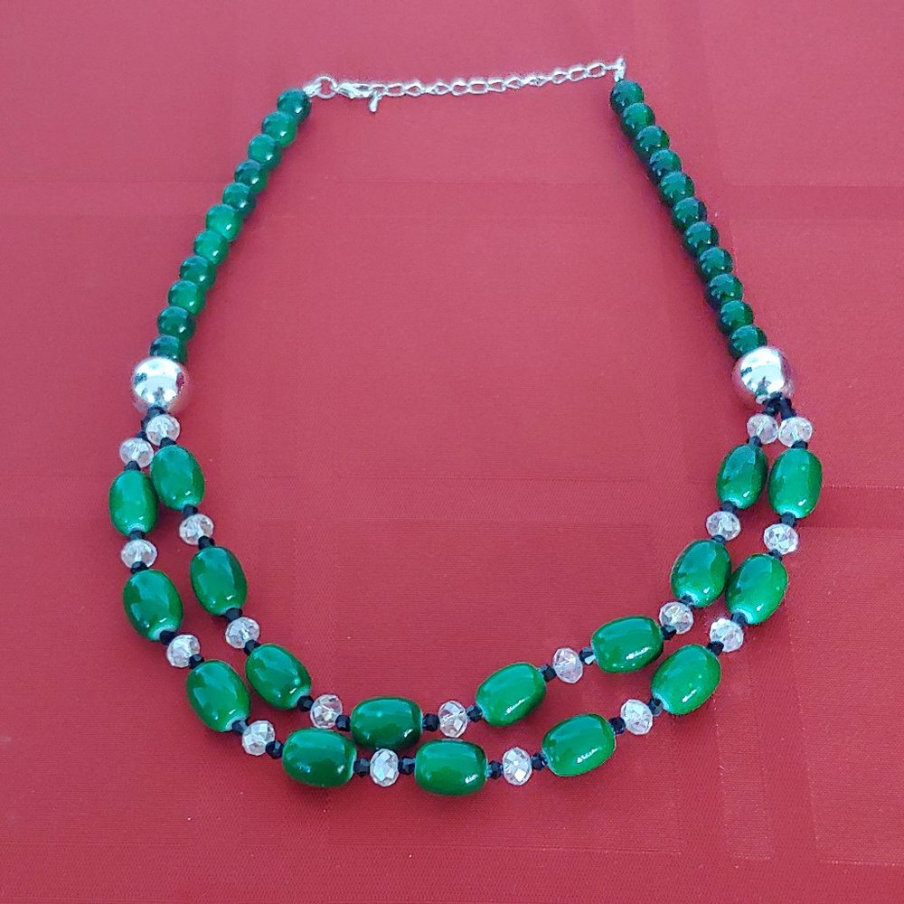 VINTAGE COSUTME JEWELERY NECKLACE!!!